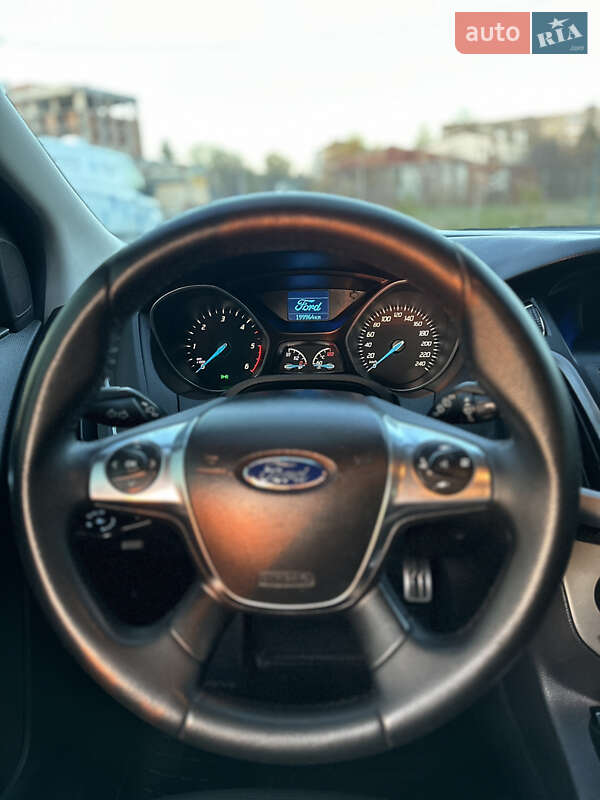 Универсал Ford Focus 2013 в Пустомытах