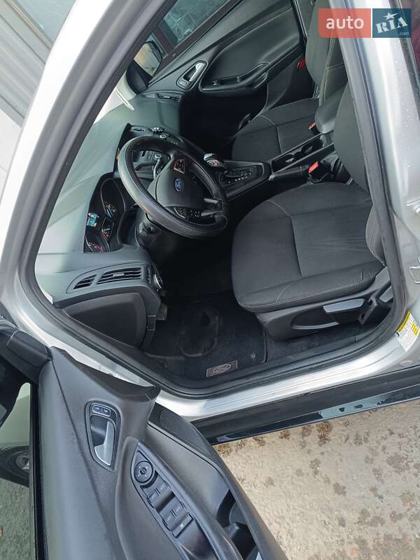 Седан Ford Focus 2015 в Киеве фото 7 Седан Ford Focus 2015 в Киеве