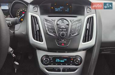 Седан Ford Focus 2013 в Хмельницком