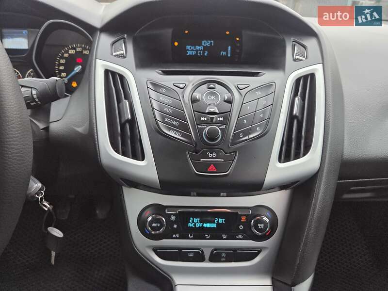 Седан Ford Focus 2013 в Хмельницком фото 26 Седан Ford Focus 2013 в Хмельницком