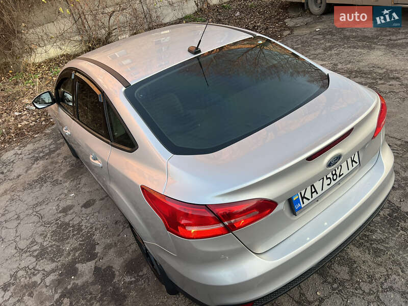Седан Ford Focus 2016 в Києві