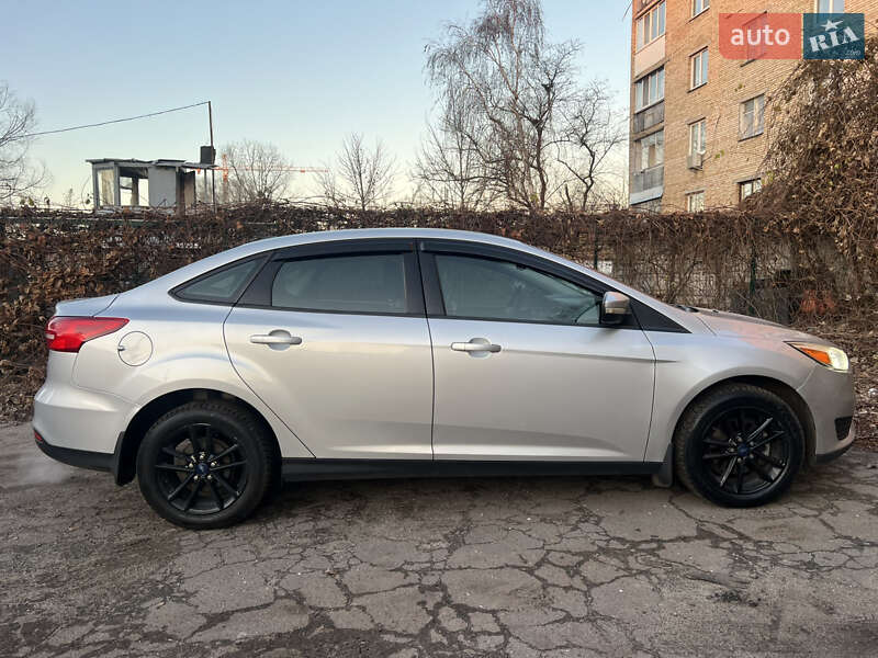 Седан Ford Focus 2016 в Києві