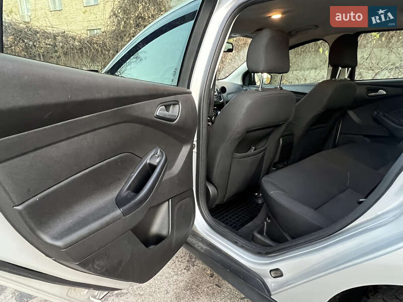 Седан Ford Focus 2016 в Києві