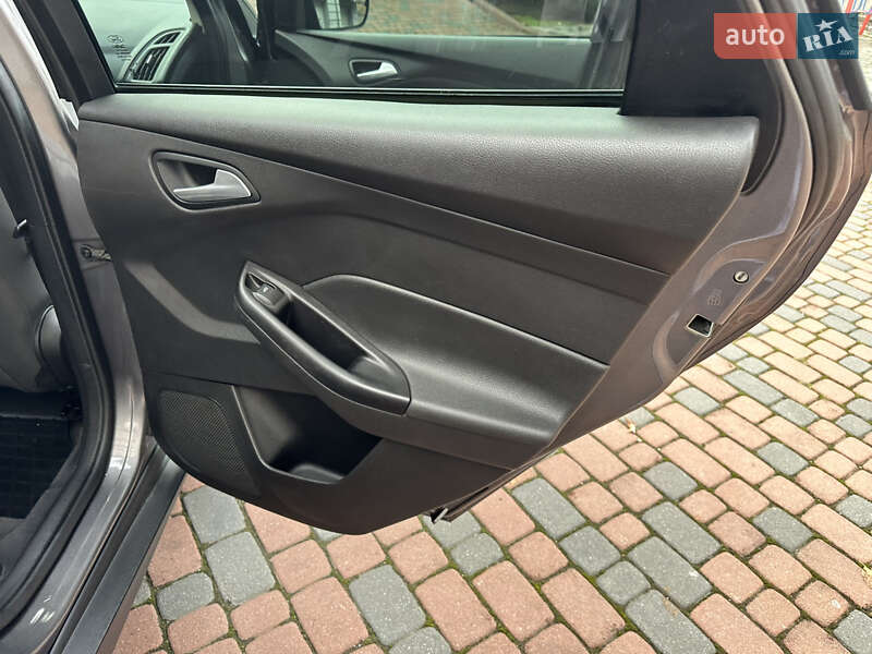 Хэтчбек Ford Focus 2013 в Ивано-Франковске