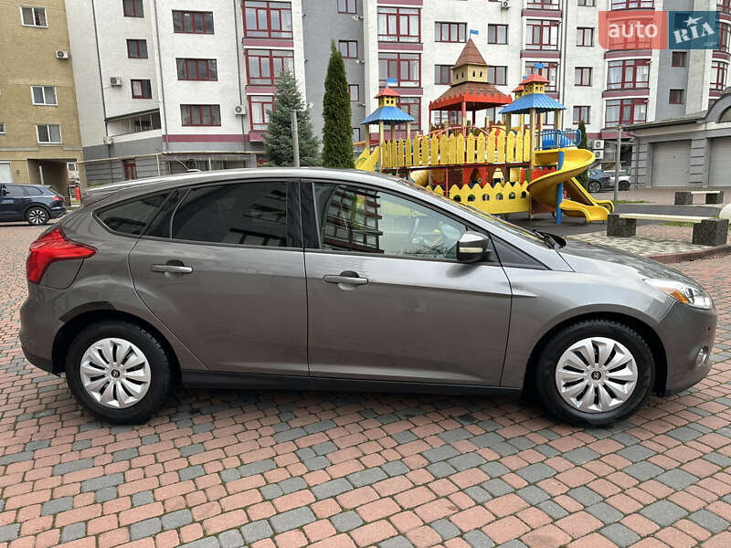 Хэтчбек Ford Focus 2013 в Ивано-Франковске