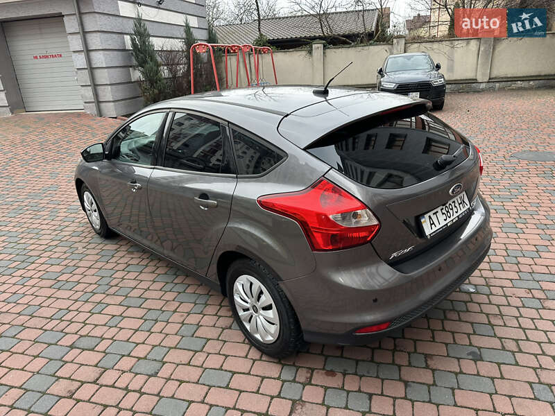 Хэтчбек Ford Focus 2013 в Ивано-Франковске