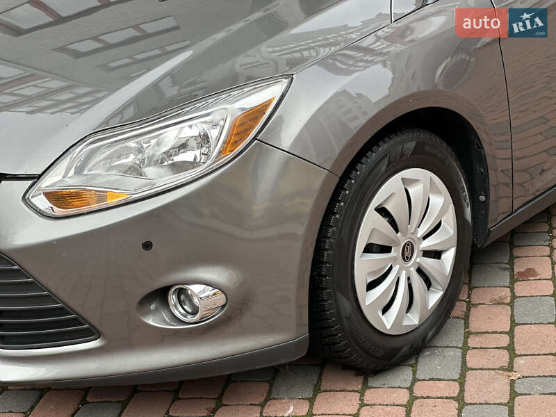 Хэтчбек Ford Focus 2013 в Ивано-Франковске