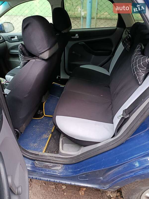 Хэтчбек Ford Focus 2008 в Киеве