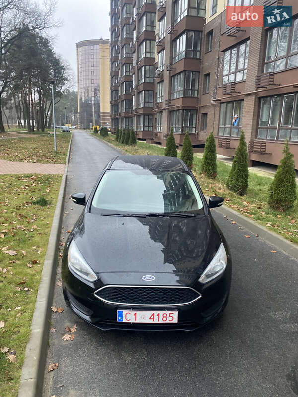 Седан Ford Focus 2015 в Чернигове