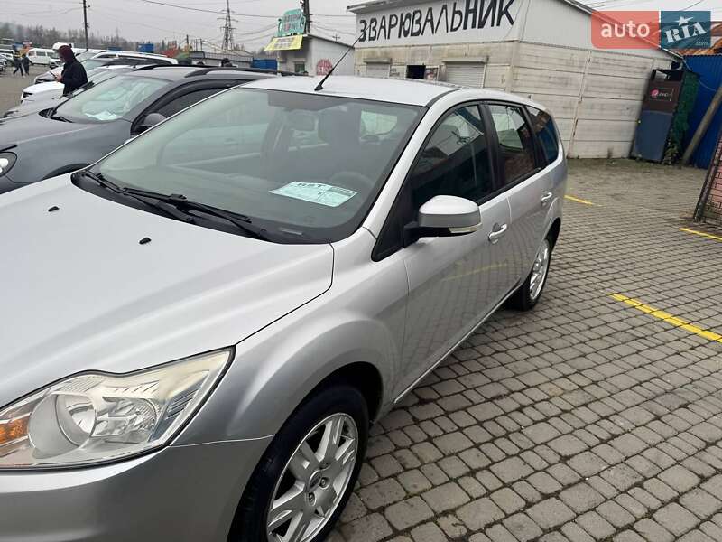 Універсал Ford Focus 2010 в Кіцмані