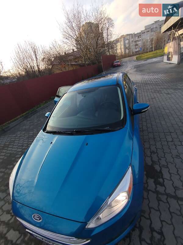 Хетчбек Ford Focus 2015 в Львові