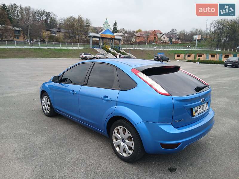 Хетчбек Ford Focus 2010 в Обухові