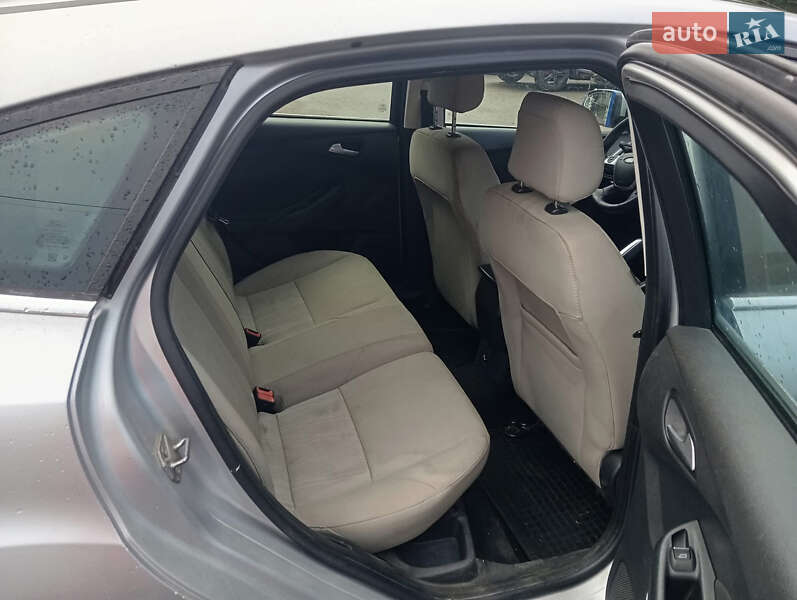 Хэтчбек Ford Focus 2012 в Кагарлыке