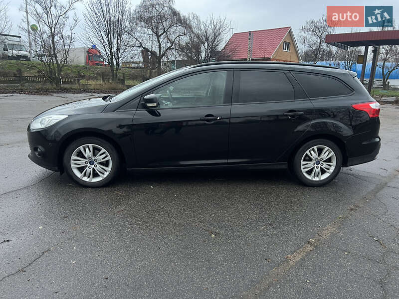 Универсал Ford Focus 2012 в Хороле фото 2 Универсал Ford Focus 2012 в Хороле