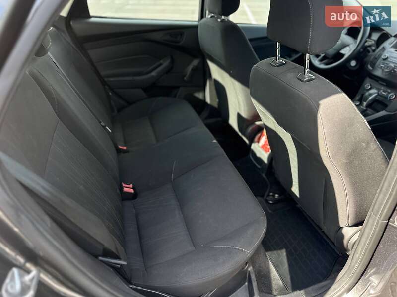 Седан Ford Focus 2015 в Днепре