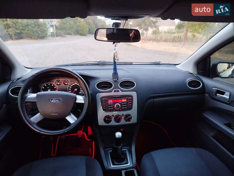 Седан Ford Focus 2007 в Первомайську фото 47 Седан Ford Focus 2007 в Первомайську