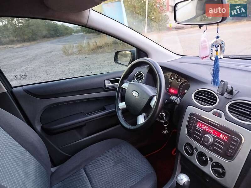 Седан Ford Focus 2007 в Первомайську фото 48 Седан Ford Focus 2007 в Первомайську
