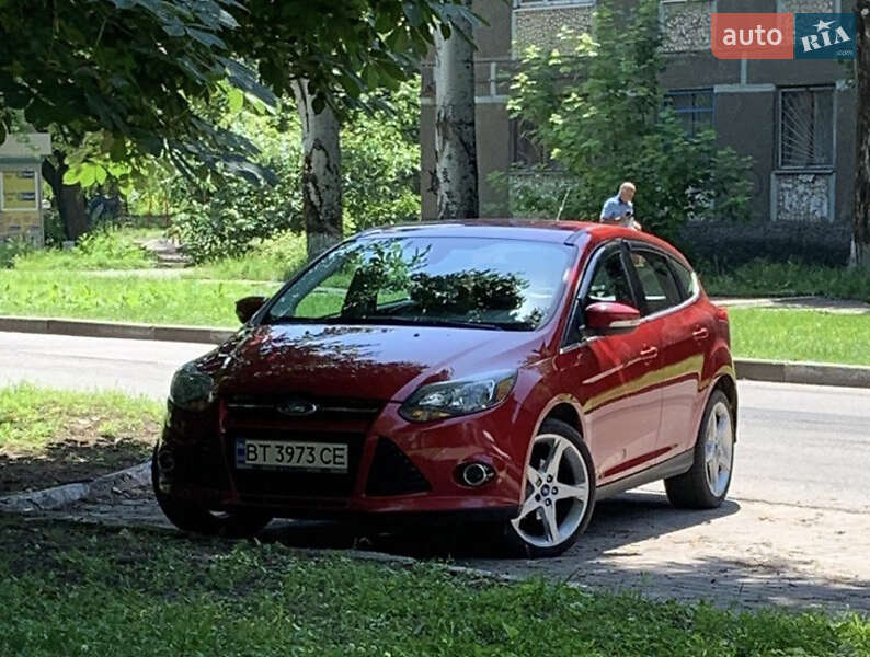 Хэтчбек Ford Focus 2012 в Сумах
