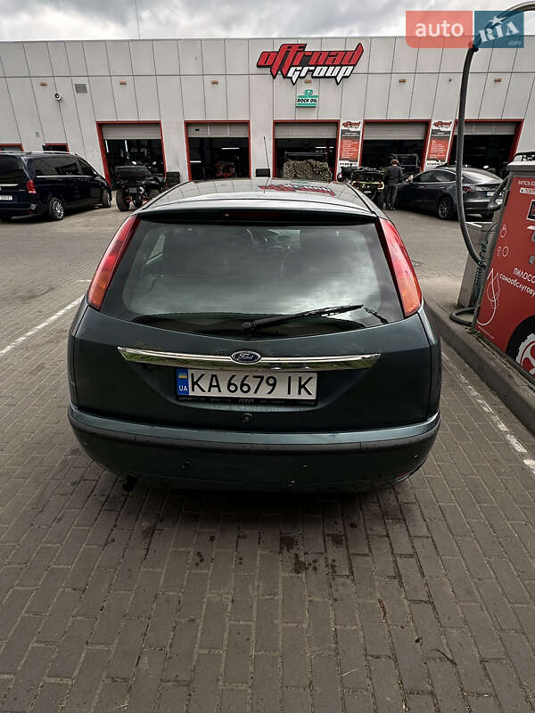 Хэтчбек Ford Focus 2002 в Киеве