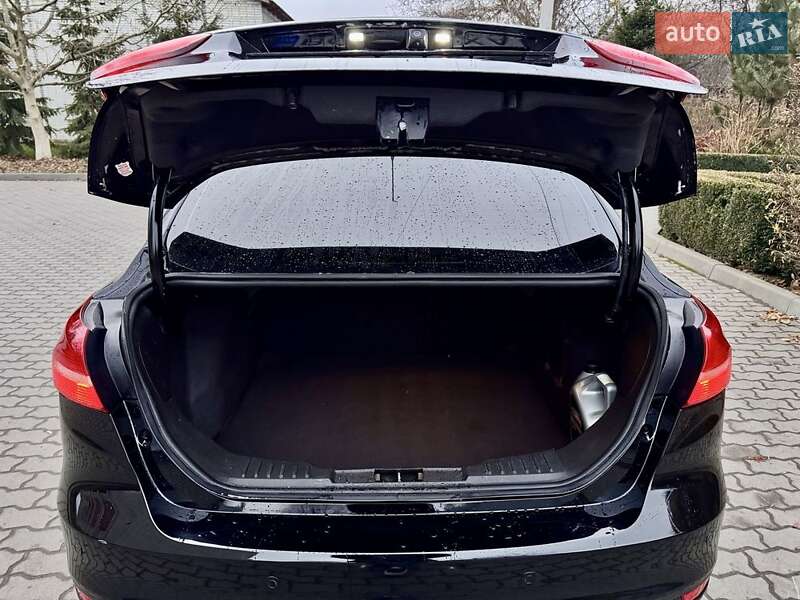 Седан Ford Focus 2016 в Львові фото 13 Седан Ford Focus 2016 в Львові