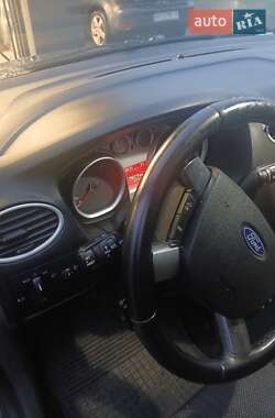 Хэтчбек Ford Focus 2008 в Ужгороде