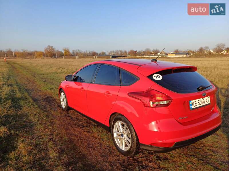 Хэтчбек Ford Focus 2015 в Днепре