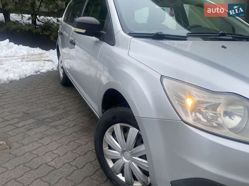 Универсал Ford Focus 2008 в Мостиске