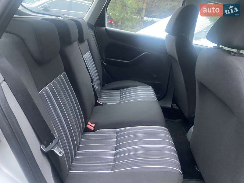 Универсал Ford Focus 2008 в Мостиске