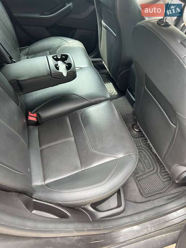 Хэтчбек Ford Focus 2015 в Днепре