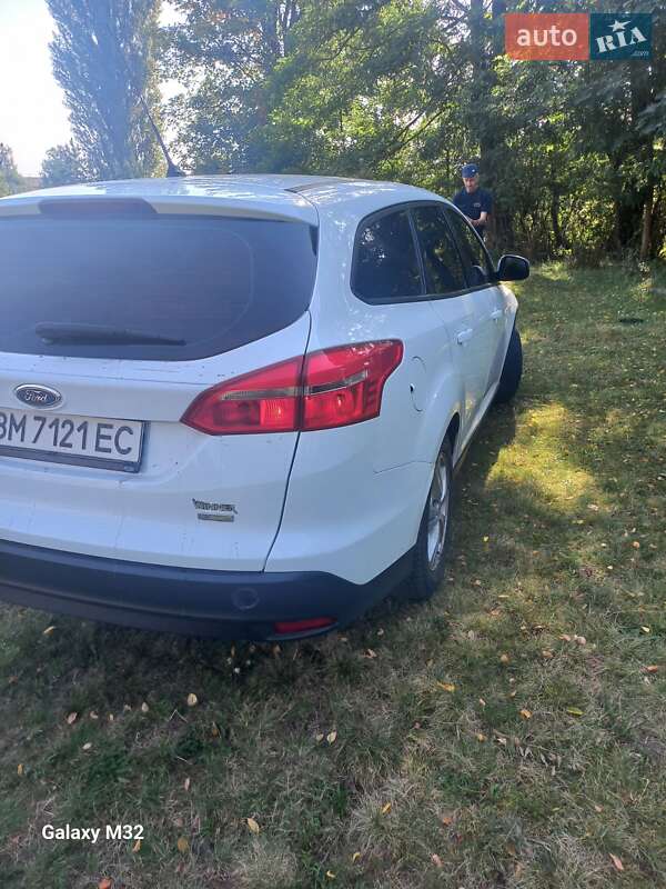 Універсал Ford Focus 2015 в Лебедині