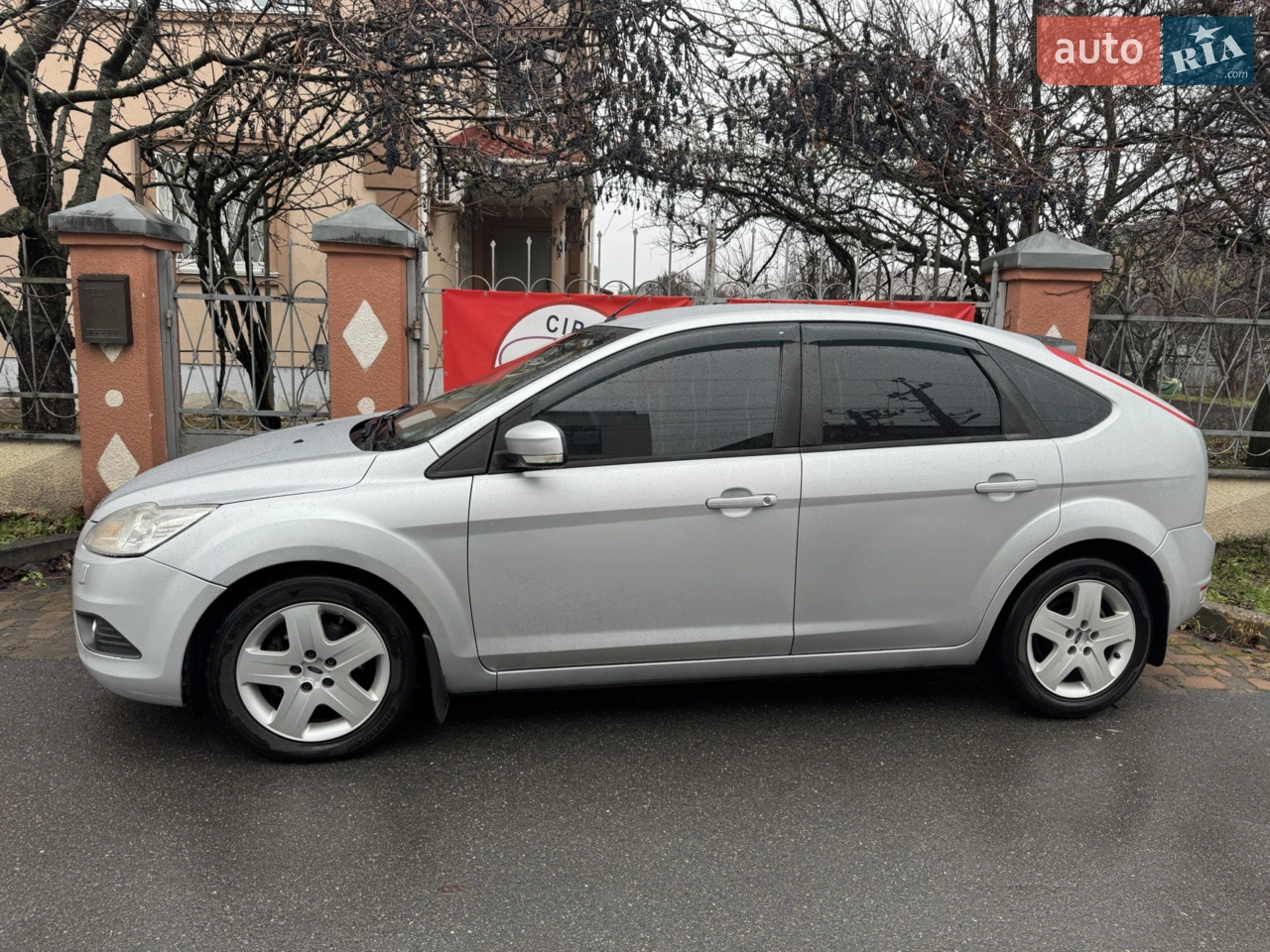 2011 Ford Focus - мініатюра 27