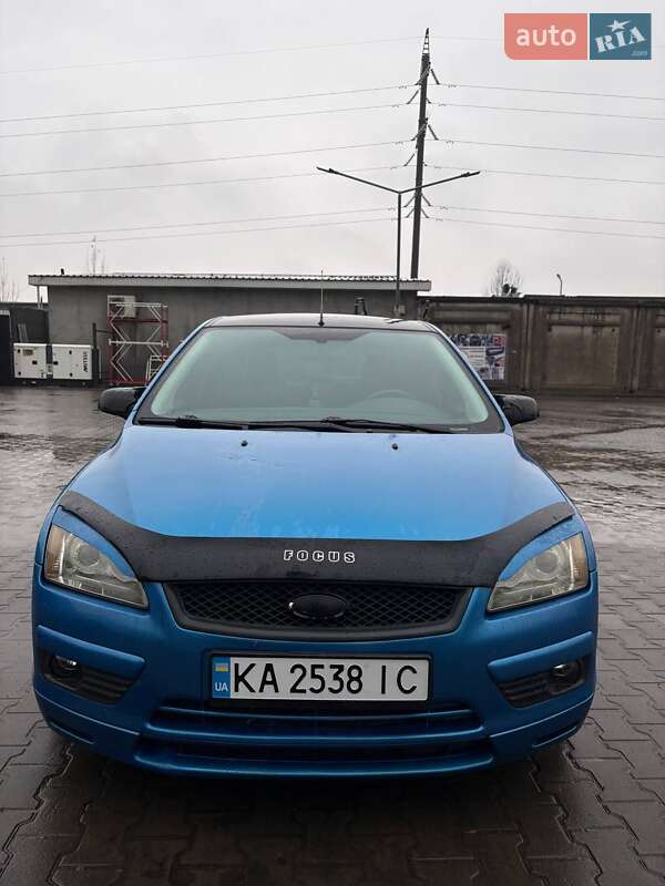 Хэтчбек Ford Focus 2006 в Вишневом фото 11 Хэтчбек Ford Focus 2006 в Вишневом
