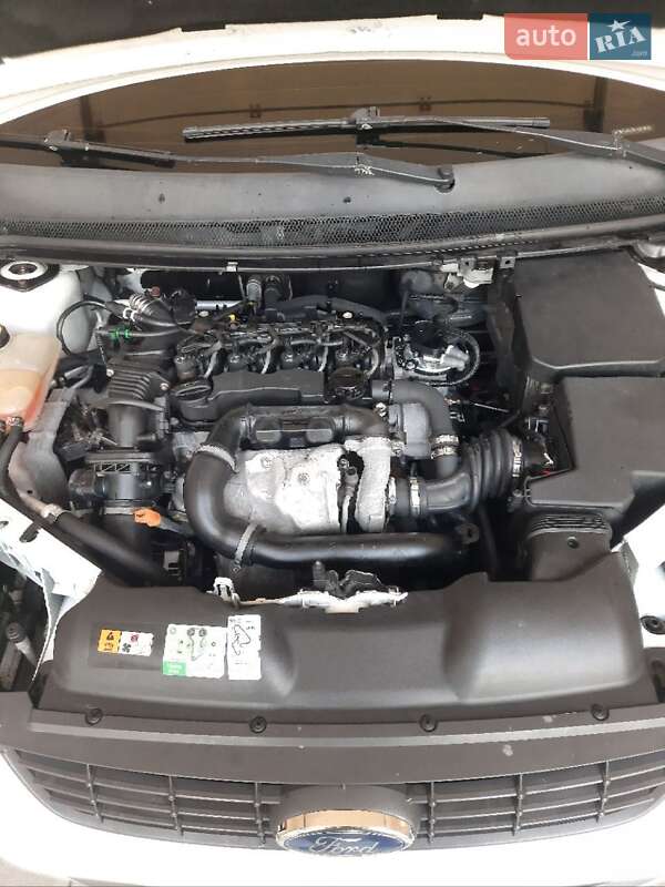 Хэтчбек Ford Focus 2010 в Запорожье