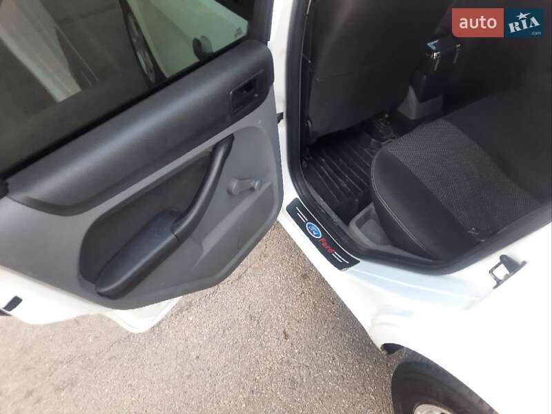 Хэтчбек Ford Focus 2010 в Запорожье