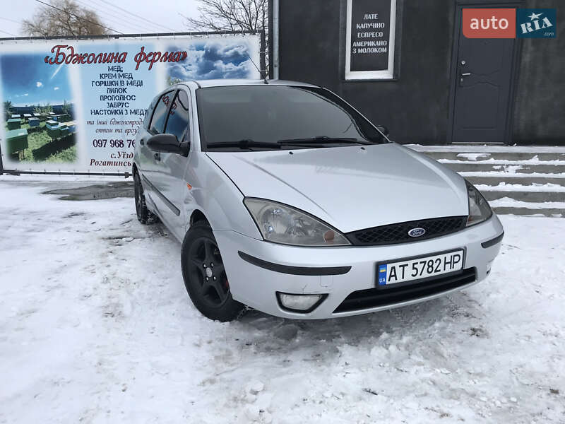 Хэтчбек Ford Focus 2003 в Рогатине