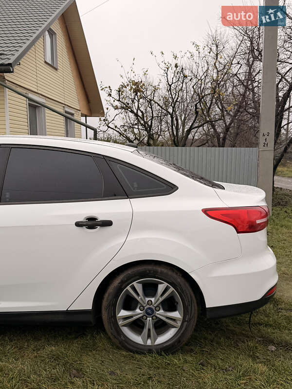 Седан Ford Focus 2017 в Івано-Франківську