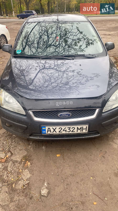 Седан Ford Focus 2005 в Карловке фото Седан Ford Focus 2005 в Карловке