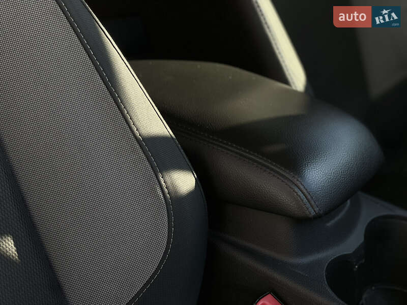 Хэтчбек Ford Focus 2012 в Кропивницком