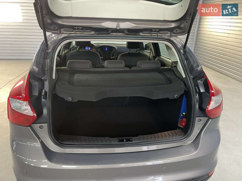 Хетчбек Ford Focus 2012 в Стрию