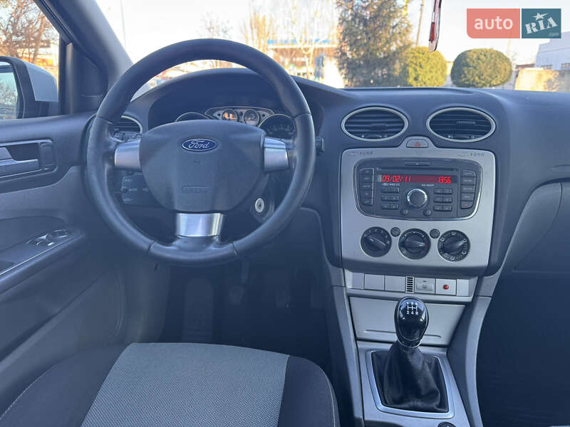 Хетчбек Ford Focus 2011 в Лубнах фото 20 Хетчбек Ford Focus 2011 в Лубнах