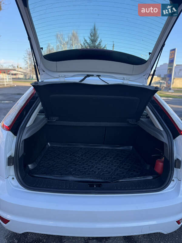 Хетчбек Ford Focus 2011 в Лубнах фото 21 Хетчбек Ford Focus 2011 в Лубнах