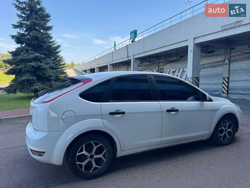 Хетчбек Ford Focus 2011 в Прилуках