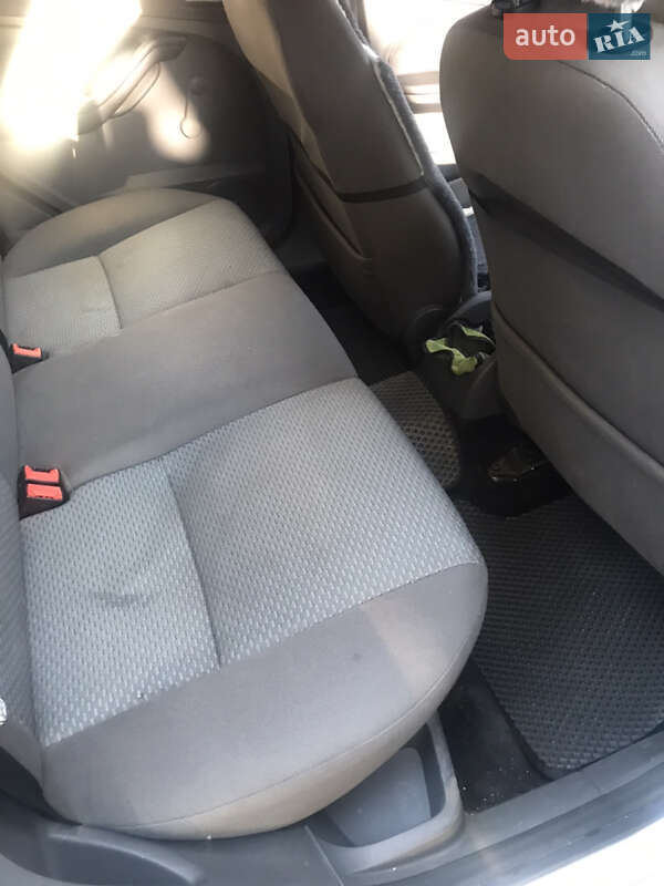 Хэтчбек Ford Focus 2006 в Николаеве