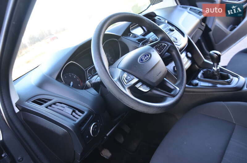 Седан Ford Focus 2017 в Дрогобыче фото 36 Седан Ford Focus 2017 в Дрогобыче