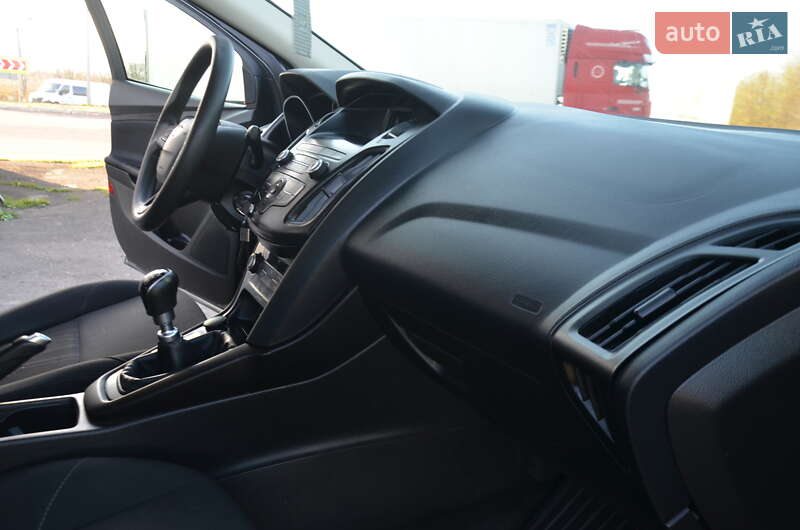 Седан Ford Focus 2017 в Дрогобыче фото 61 Седан Ford Focus 2017 в Дрогобыче