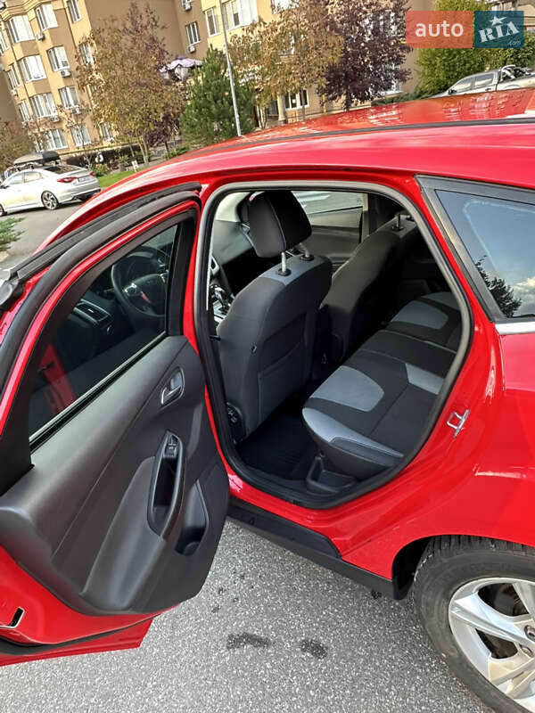 Хетчбек Ford Focus 2012 в Києві