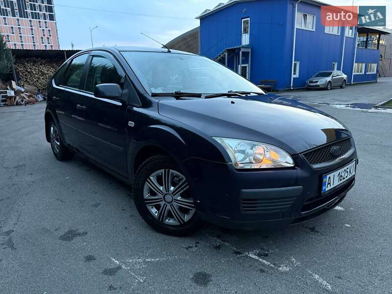 Хэтчбек Ford Focus 2006 в Киеве