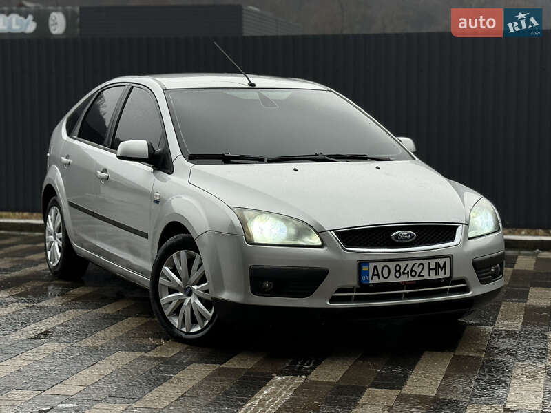 Хэтчбек Ford Focus 2006 в Сваляве