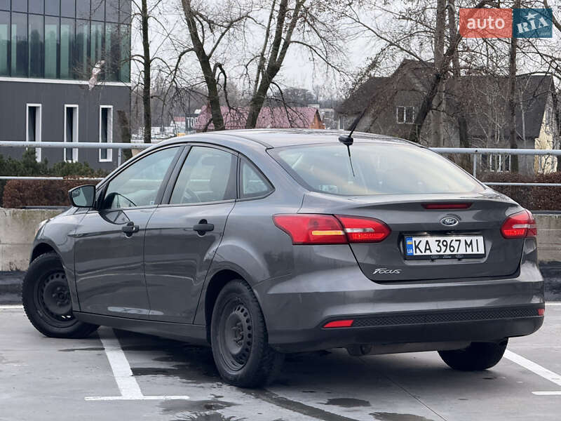 Седан Ford Focus 2017 в Киеве фото 5 Седан Ford Focus 2017 в Киеве