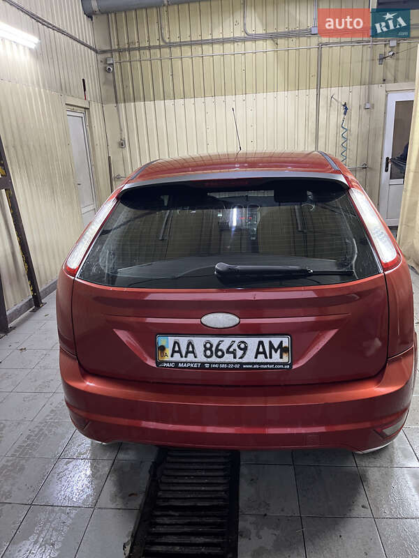 Хэтчбек Ford Focus 2008 в Киеве